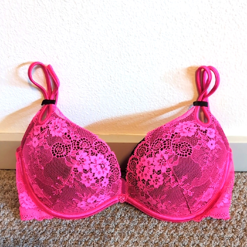 NWOT Victoria's Secret Sexy Little Things Bra Size 34C